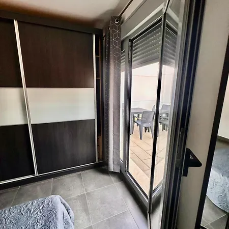 Apartment Jmhr 3 *